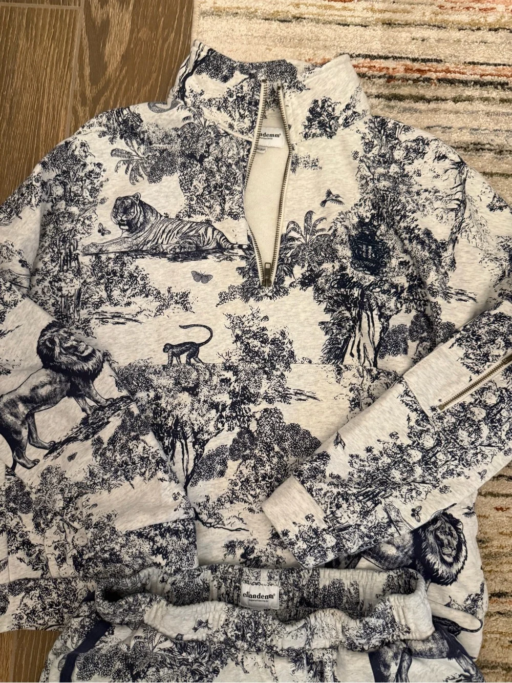 EllandEmm J'adore Half-Zip Fleece Pullover and Shorts Set- Navy/White - Picture 6 of 6